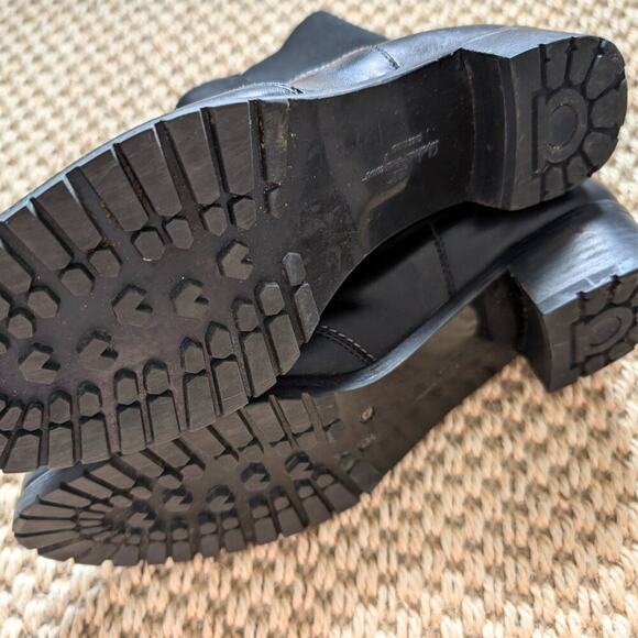 SALVATORE FERRAGAMO Ankle Boots, Black Leather, Low Heel, size 6.5 - Picture 7 of 10